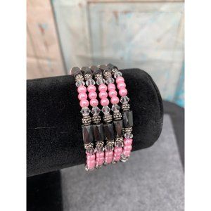 Megnetic can be worn as necklace or bracelet  OS Pink and Black   hematite, Magn